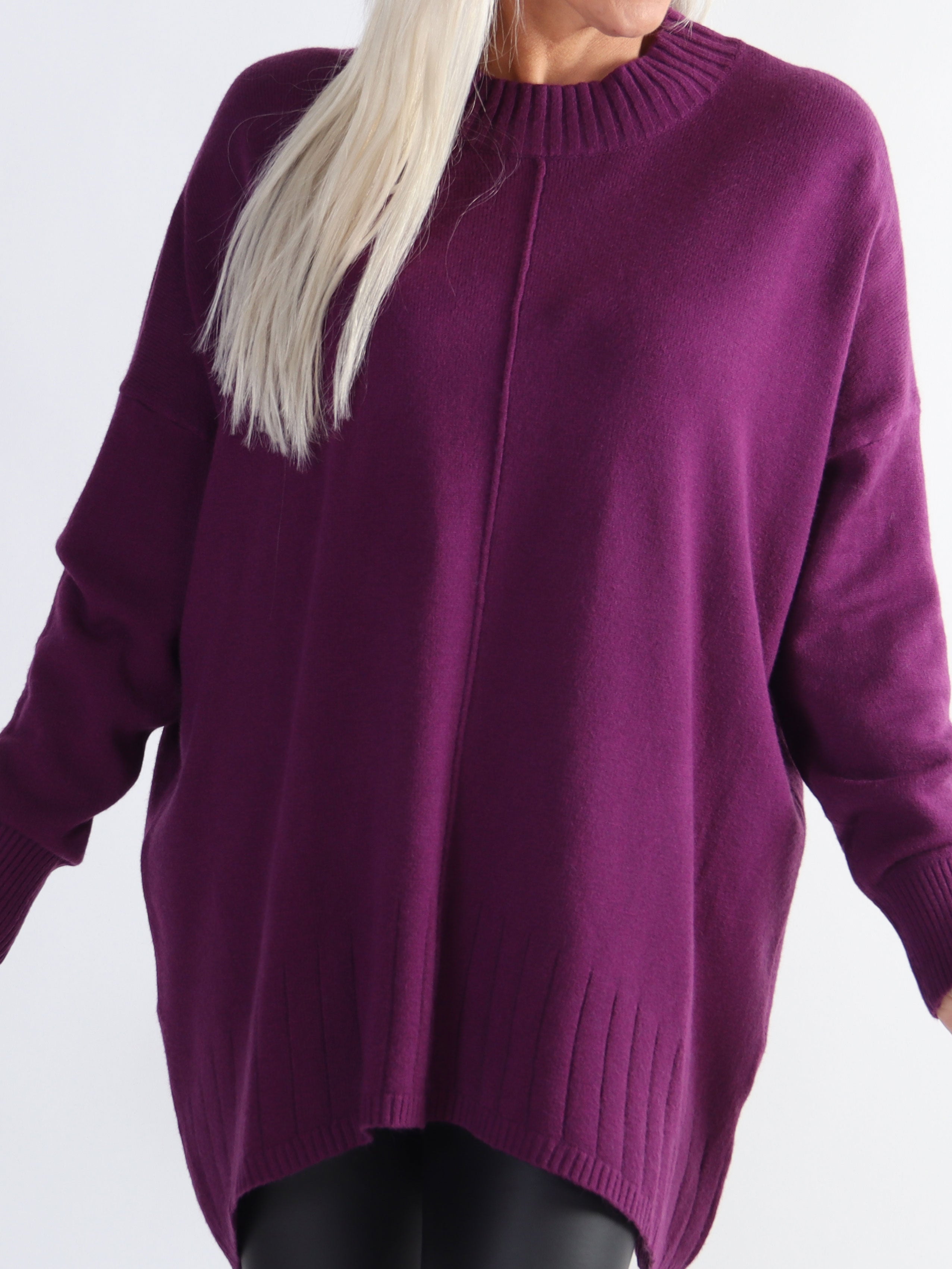 Amora - Lång mjuk plus size tröja